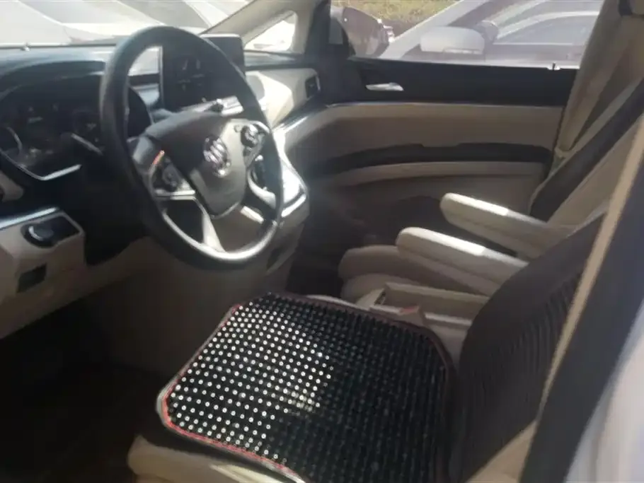 Buick GL8 2023 из CN, фото 6
