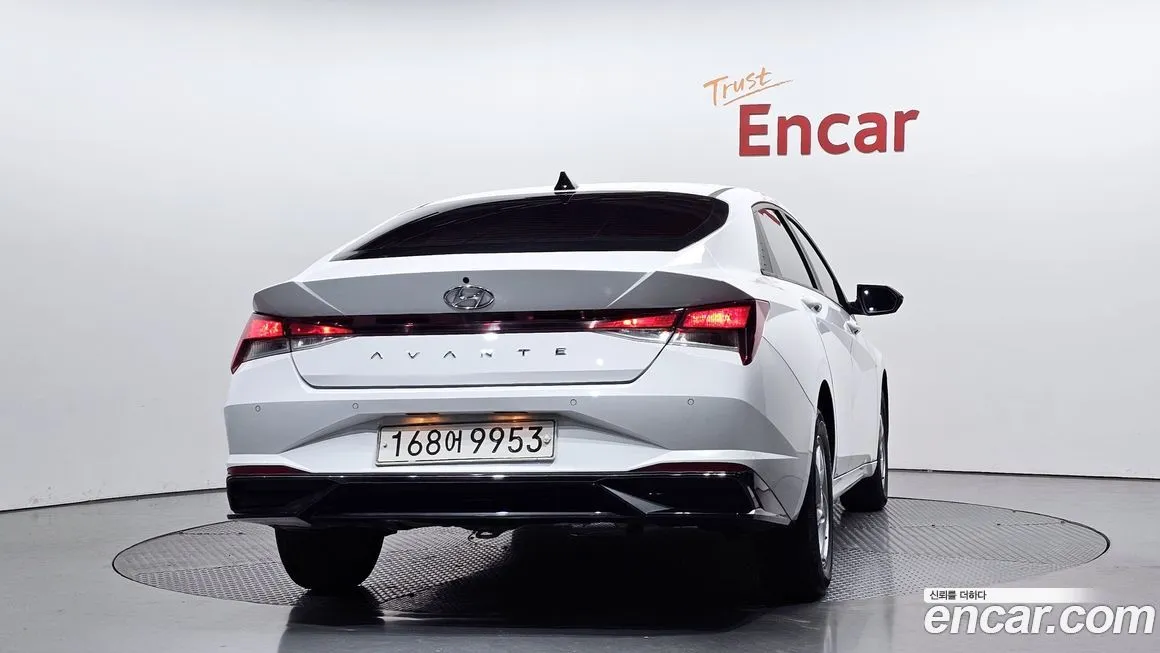 Hyundai AVANTE 2021 из KR, фото 2