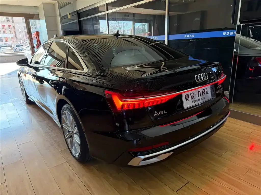 Audi A6L 2023 из CN, фото 7