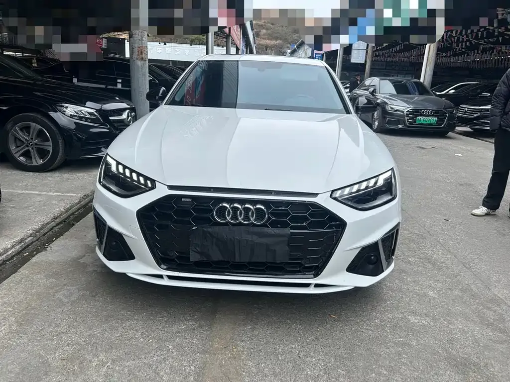Audi A4L 2021 из CN, фото 3