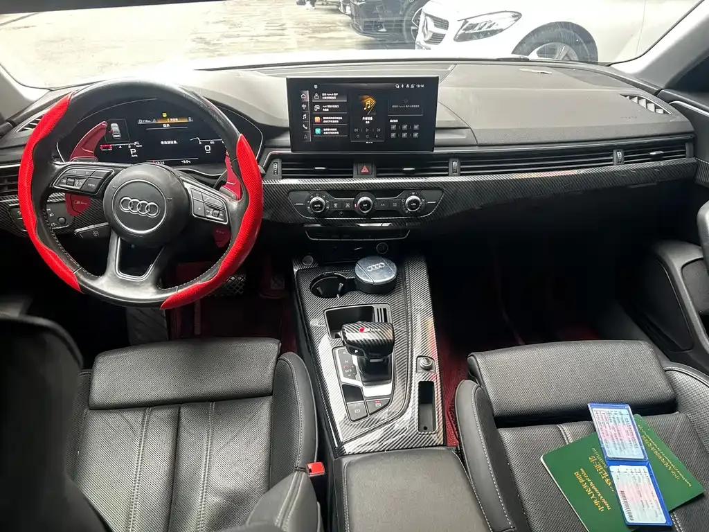 Audi A4L 2021 из CN, фото 9