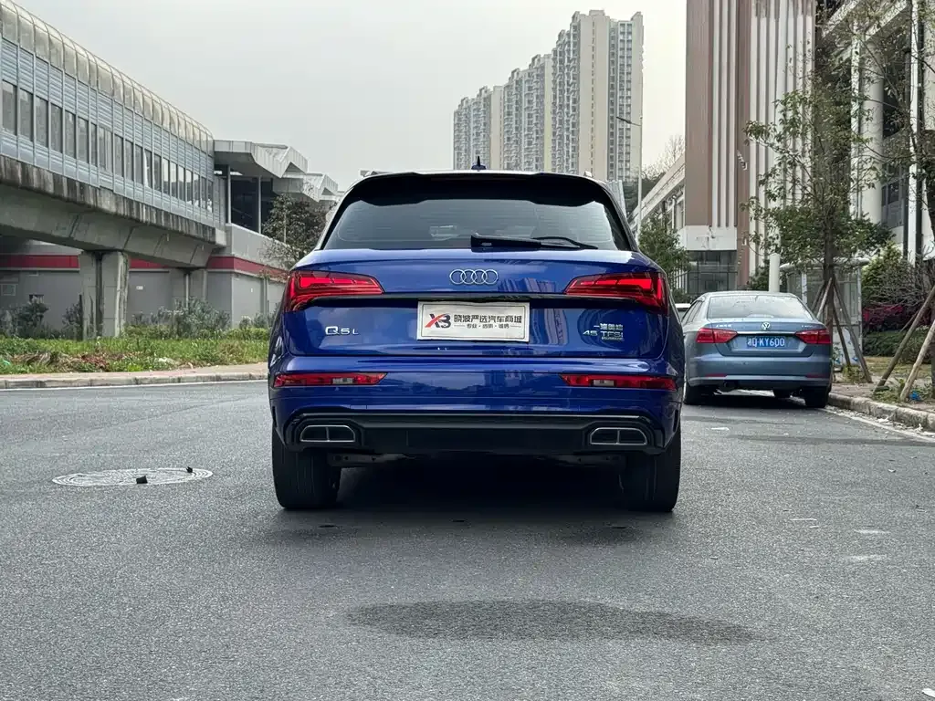 Audi Q5L 2021 из CN, фото 7