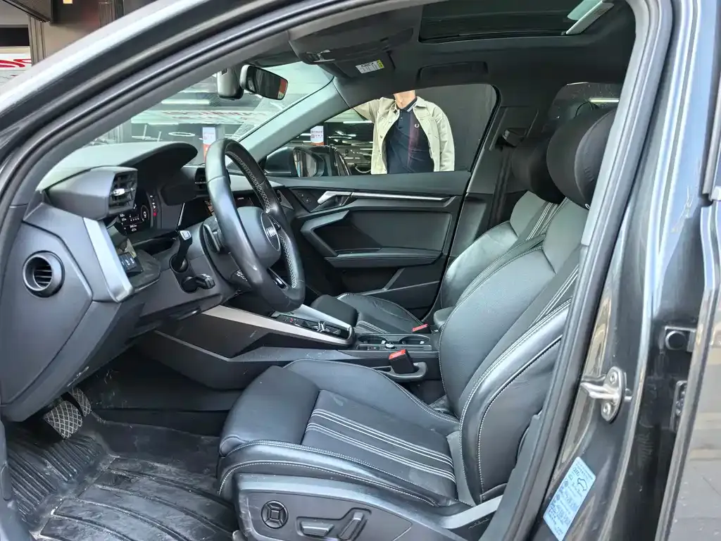 Audi A3 2024 из CN, фото 3