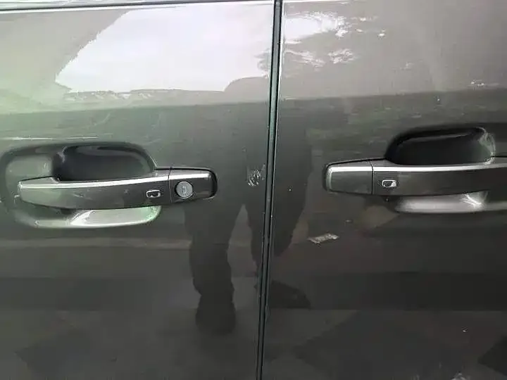 Buick GL8 2023 из CN, фото 3