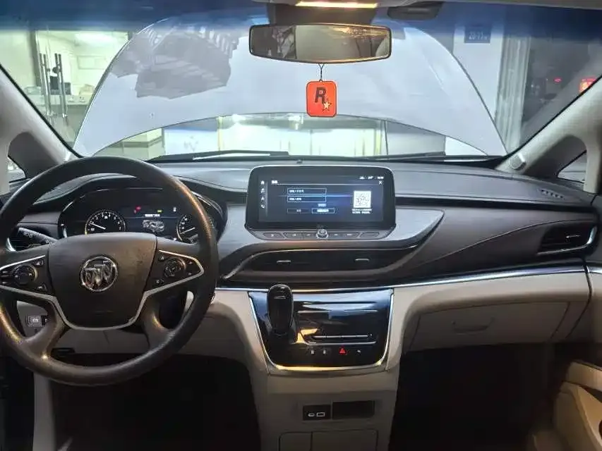 Buick GL8 2023 из CN, фото 2