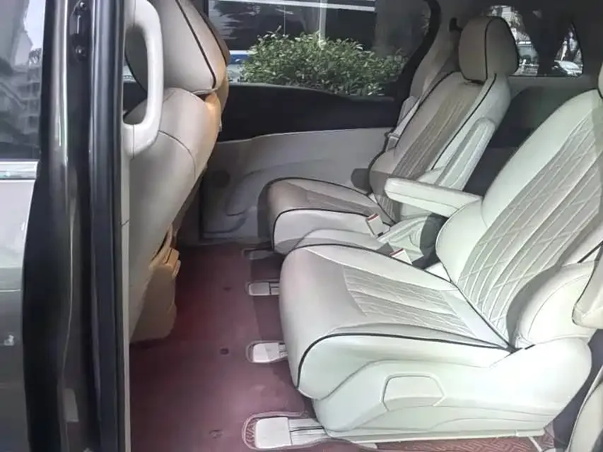 Buick GL8 2023 из CN, фото 6