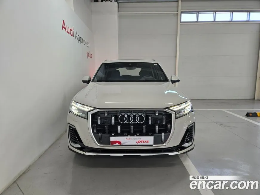 Audi Q7 2025 из KR, фото 9