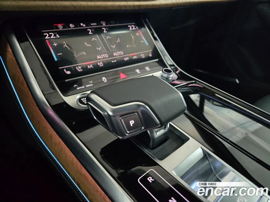 Audi Q7 2025 из KR, фото 10