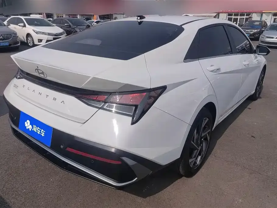Hyundai Elantra 2024 из CN, фото 2