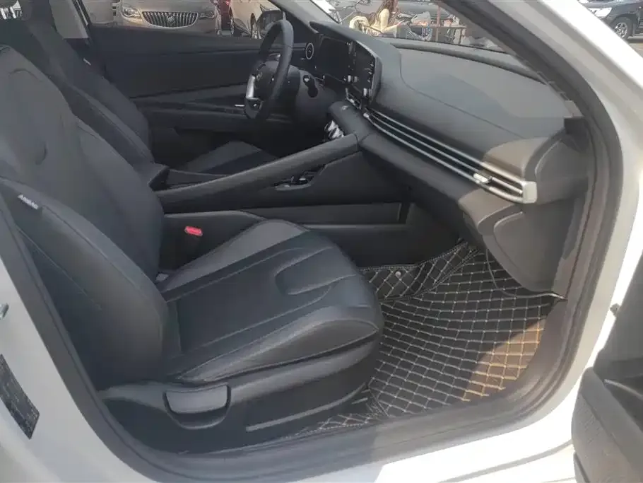 Hyundai Elantra 2024 из CN, фото 3