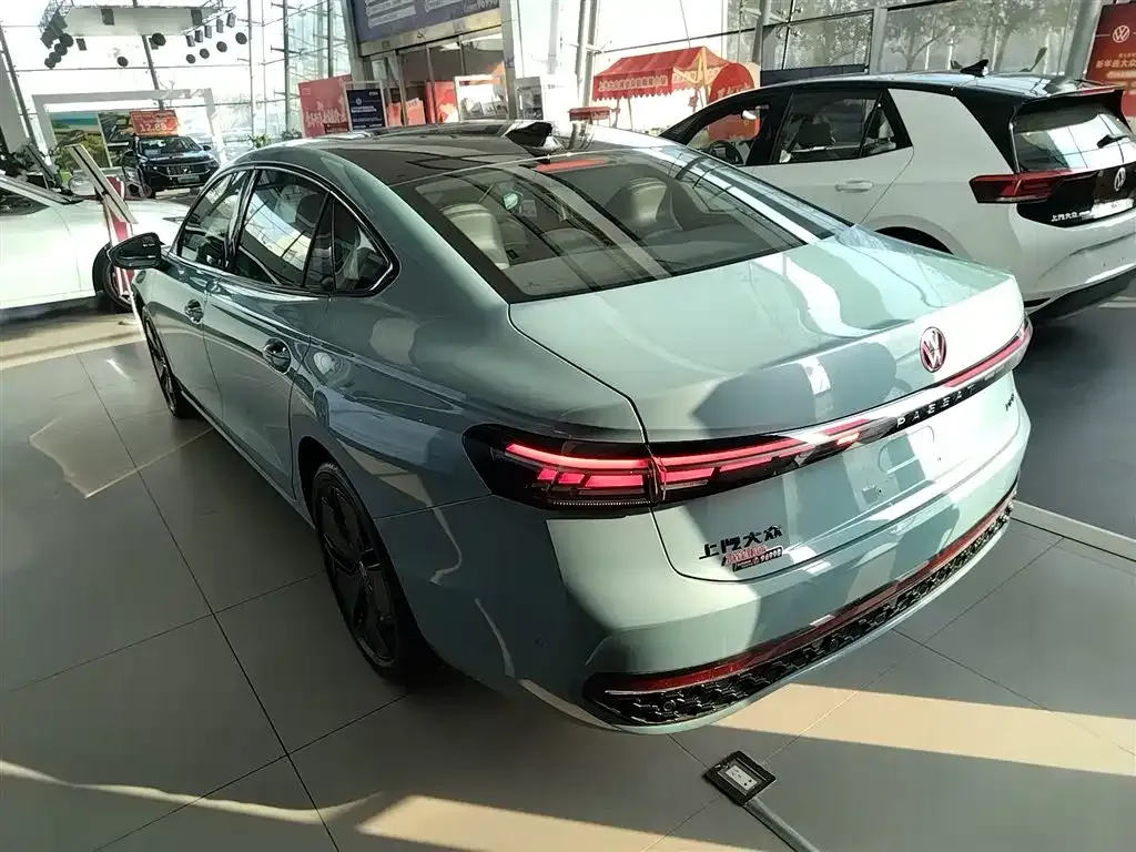 Volkswagen Passat 2025 из CN, фото 5