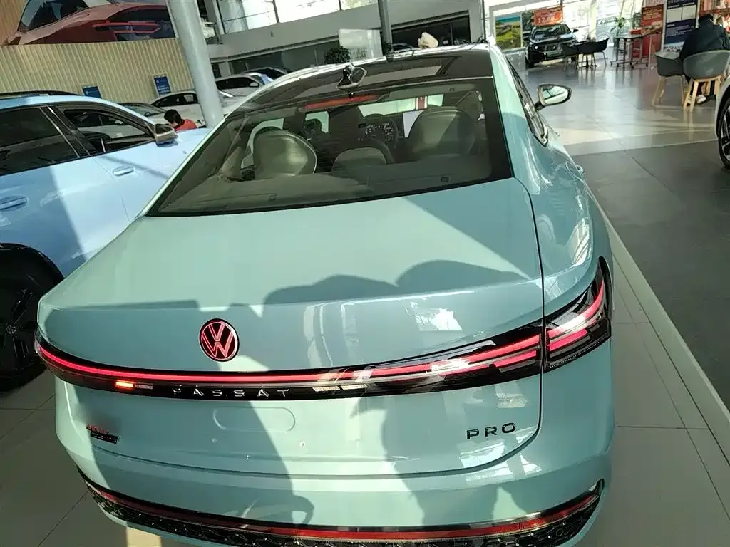 Volkswagen Passat 2025 из CN, фото 3