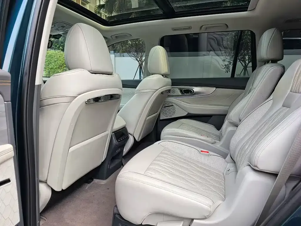 GAC Motor Trumpchi GS8 — фото 7