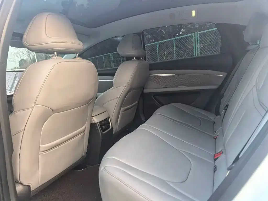 XPeng MONA M03 2024 из CN, фото 2