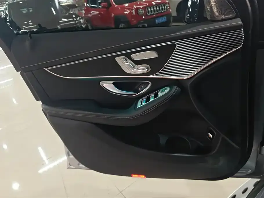 Mercedes-Benz EQC 2023 из CN, фото 6