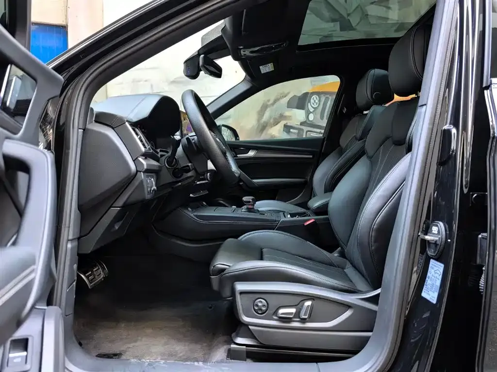 Audi Q5L 2025 из CN, фото 6