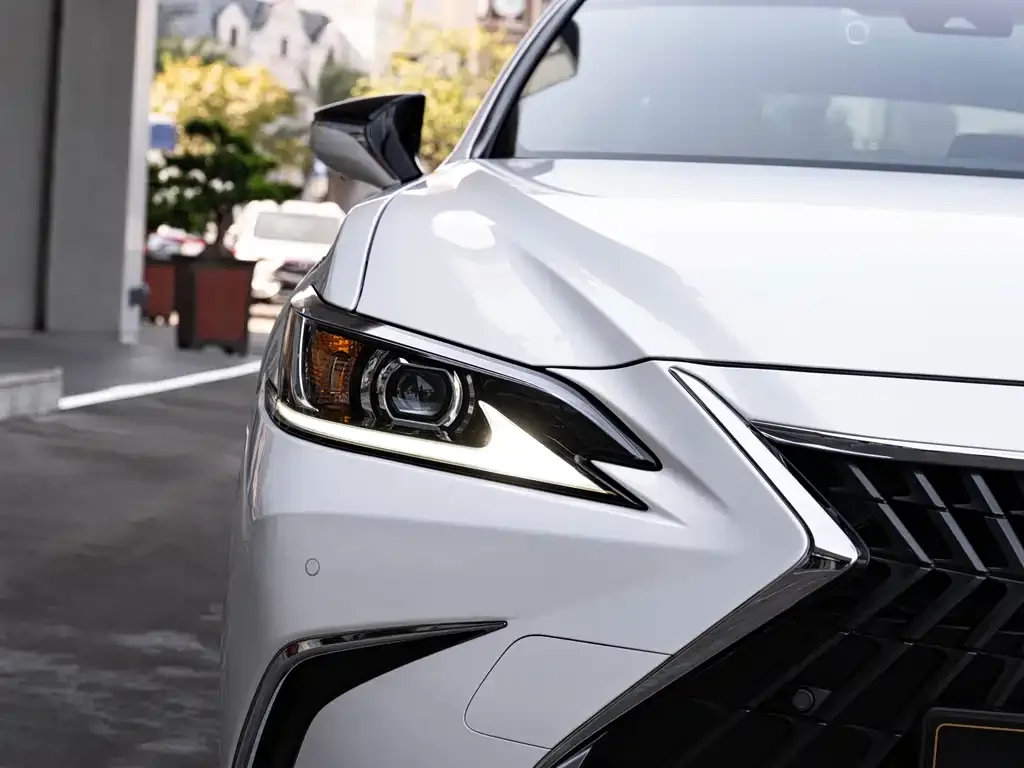 Lexus ES 2024 из CN, фото 2