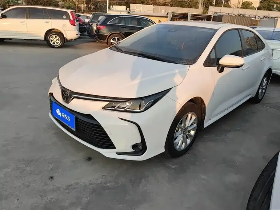 Toyota Corolla 2022 из CN, фото 1