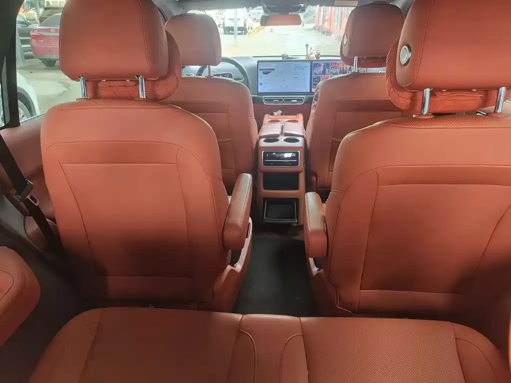Li Auto L8 2023 из CN, фото 2