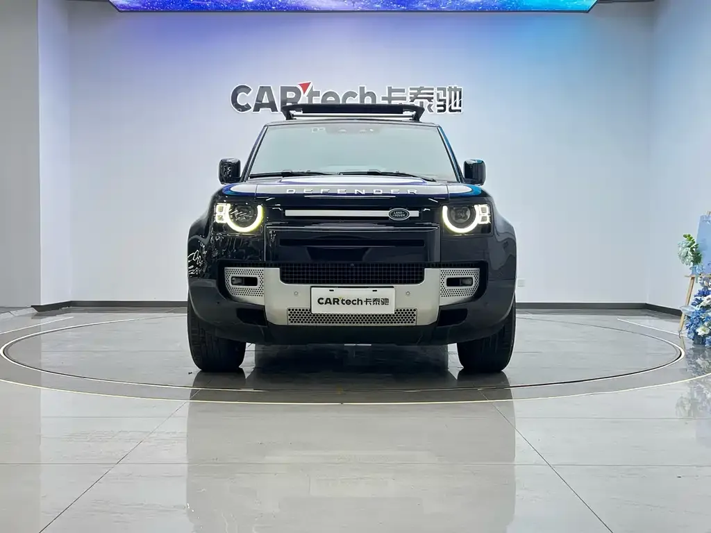 Land Rover Defender 2023 из CN, фото 3