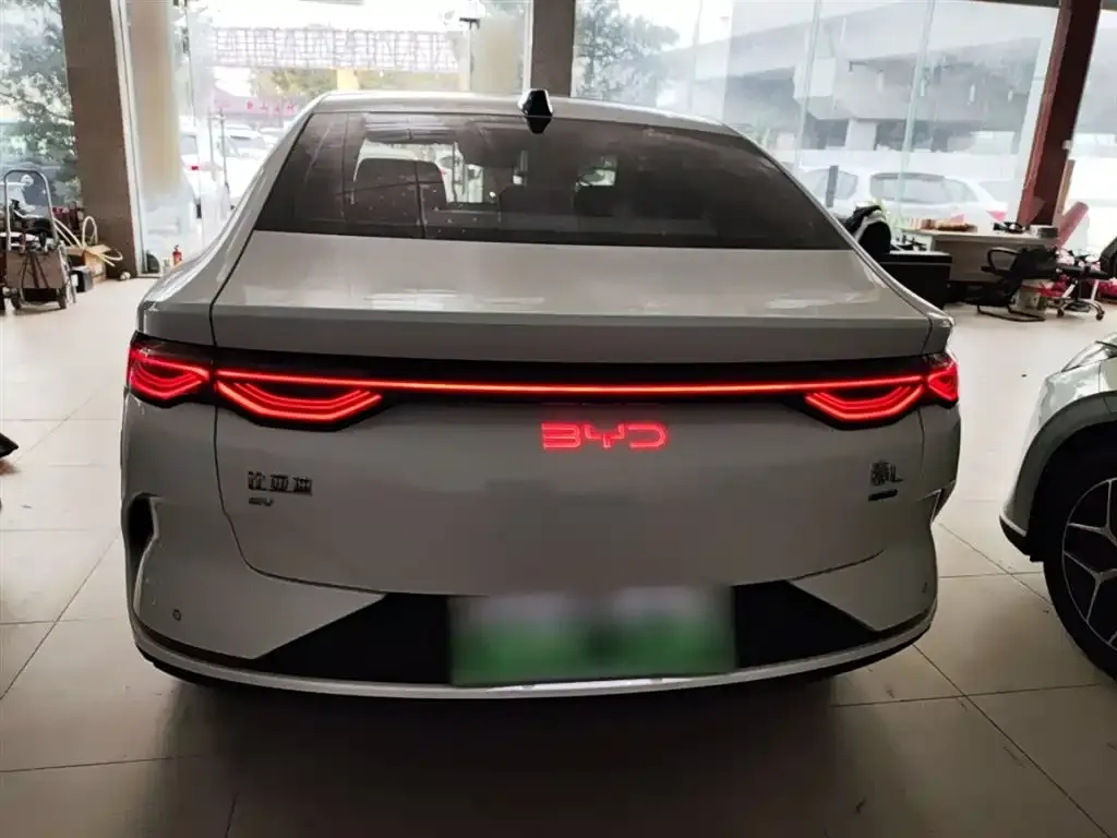 BYD Qin L 2025 из CN, фото 6