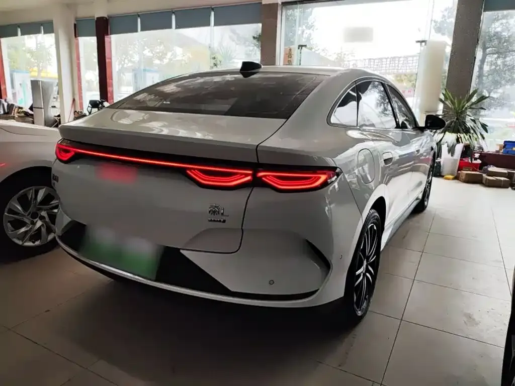 BYD Qin L 2025 из CN, фото 7