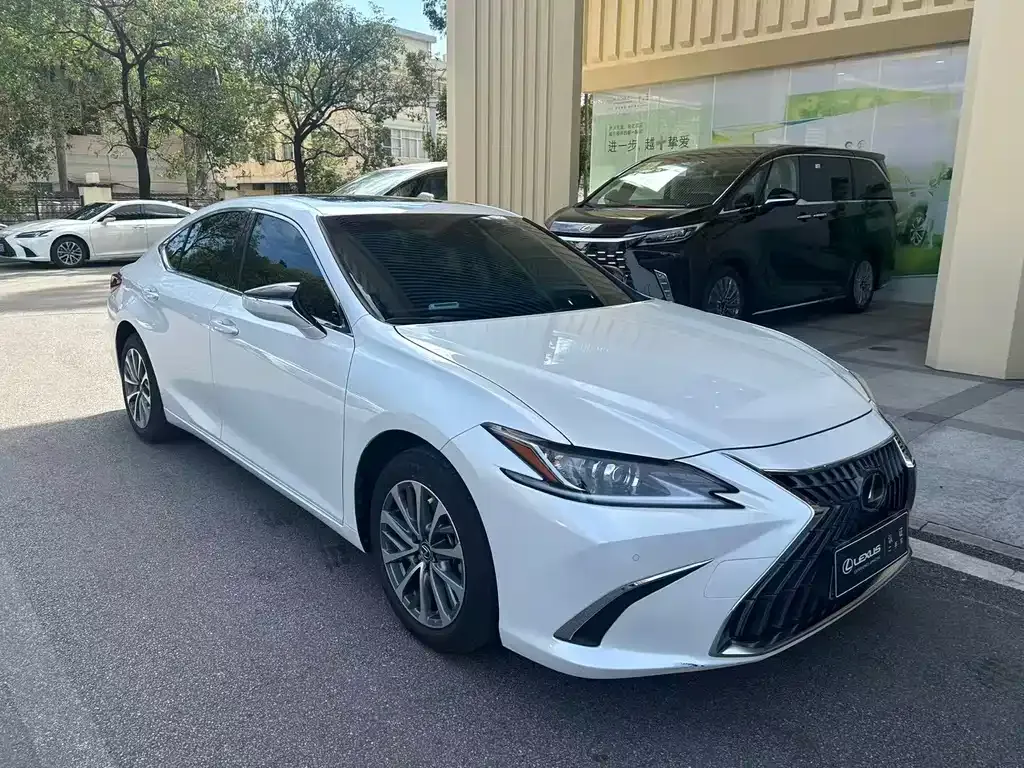 Lexus ES 2024 из CN, фото 3