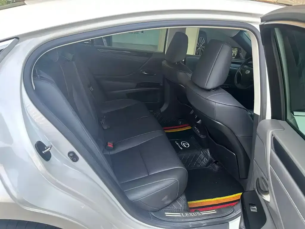 Lexus ES 2024 из CN, фото 5