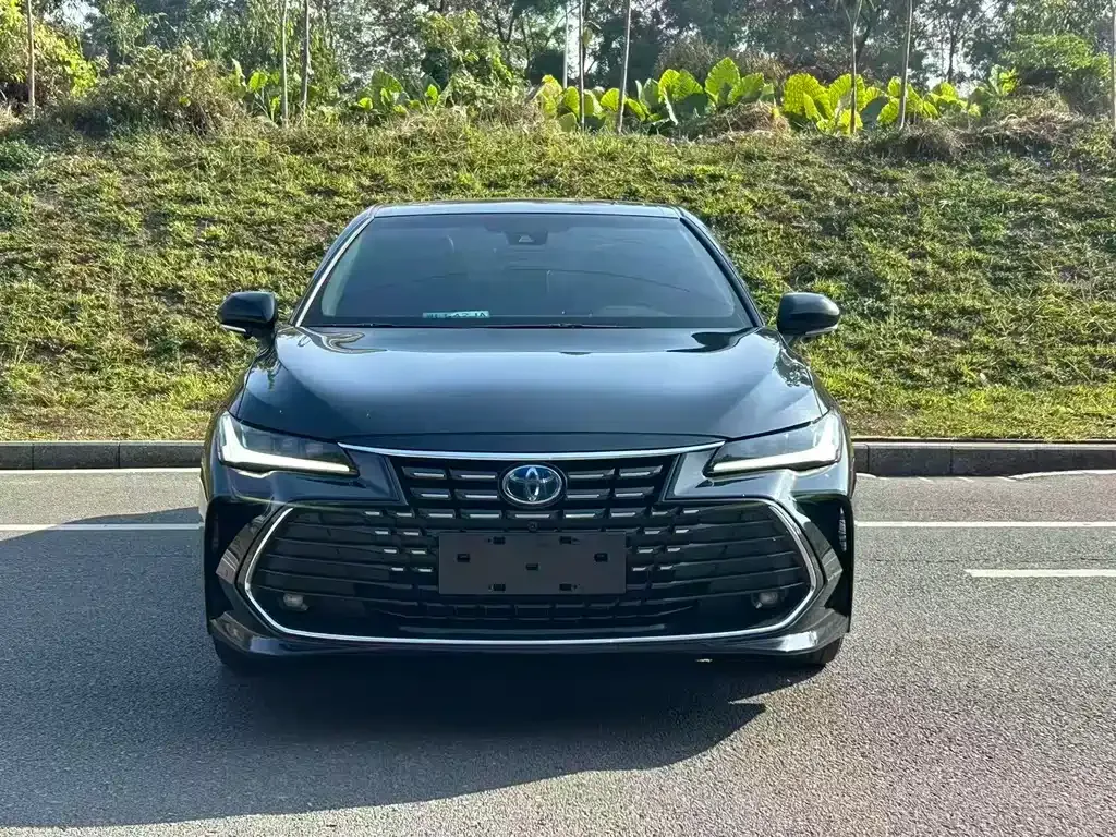 Toyota Avalon 2022 из CN, фото 1