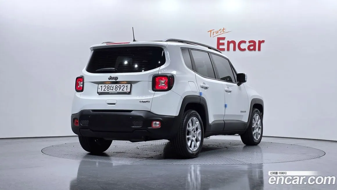Jeep Renegade 2021 из KR, фото 8