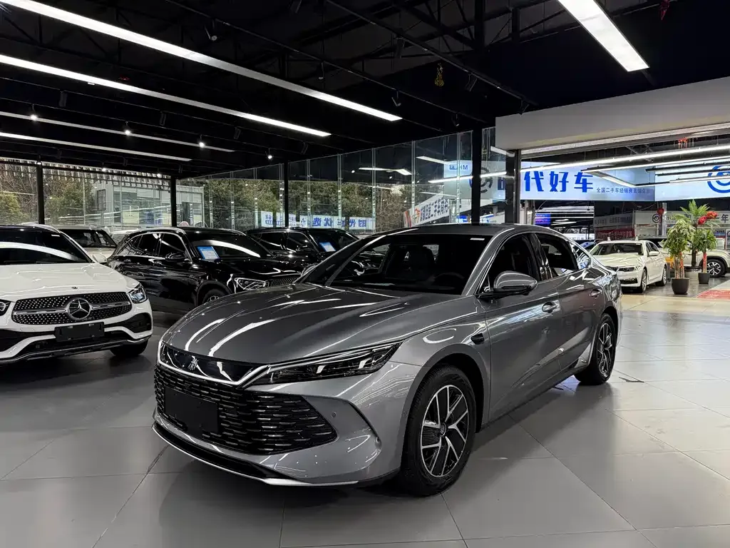 BYD Qin L — фото 1