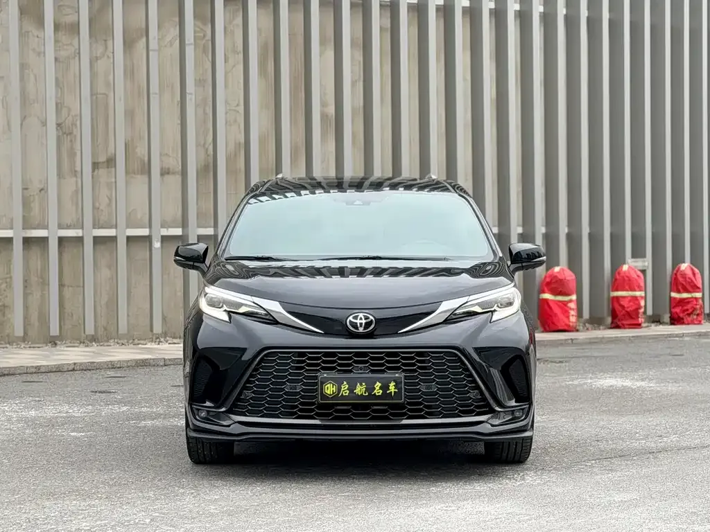 Toyota Granvia 2025 из CN, фото 2
