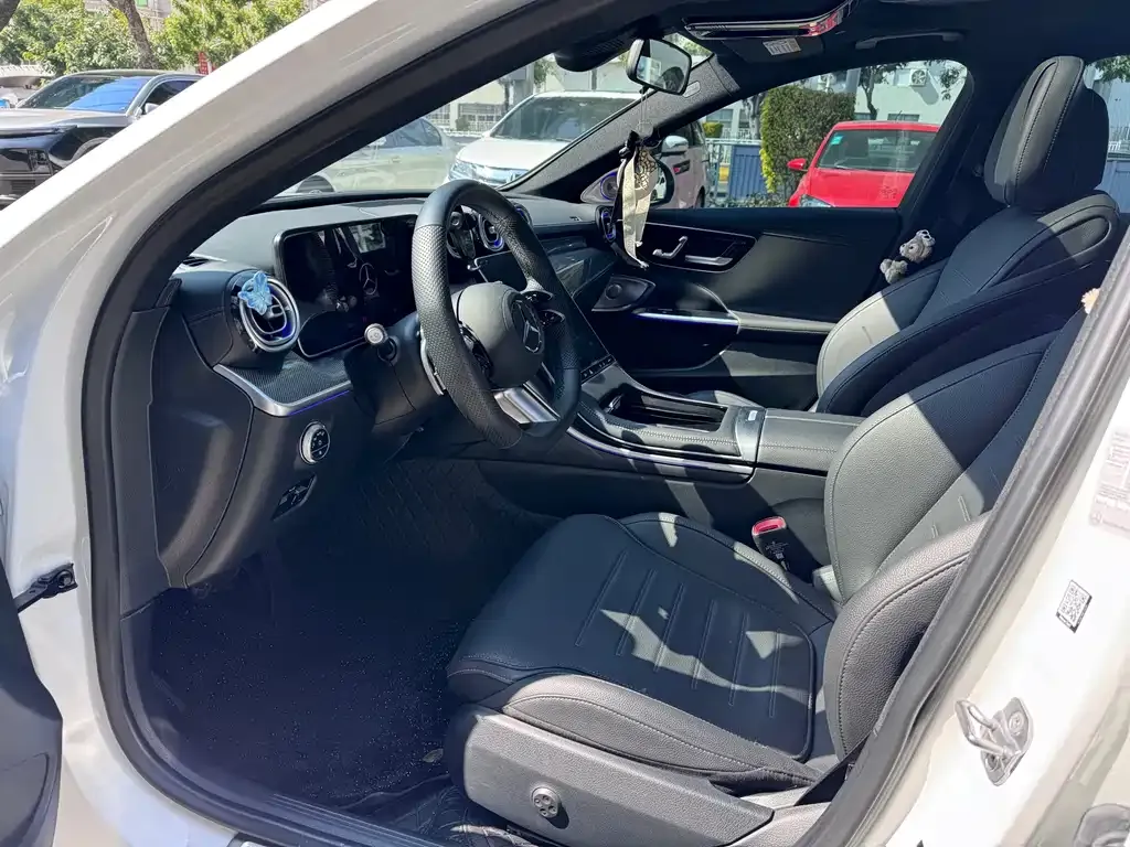 Mercedes-Benz C-Class 2024 из CN, фото 8