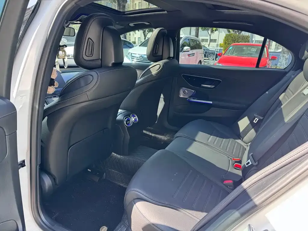 Mercedes-Benz C-Class 2024 из CN, фото 6