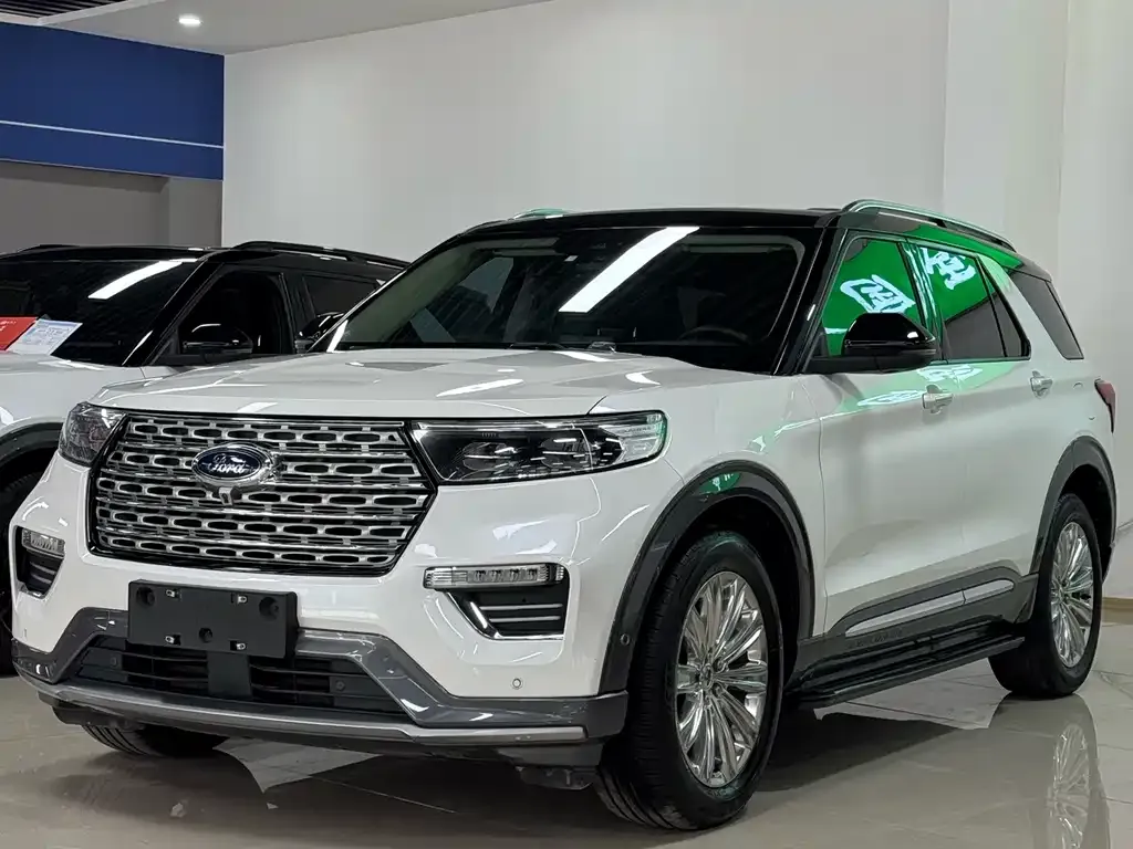 Ford Explorer 2022 из CN, фото 1