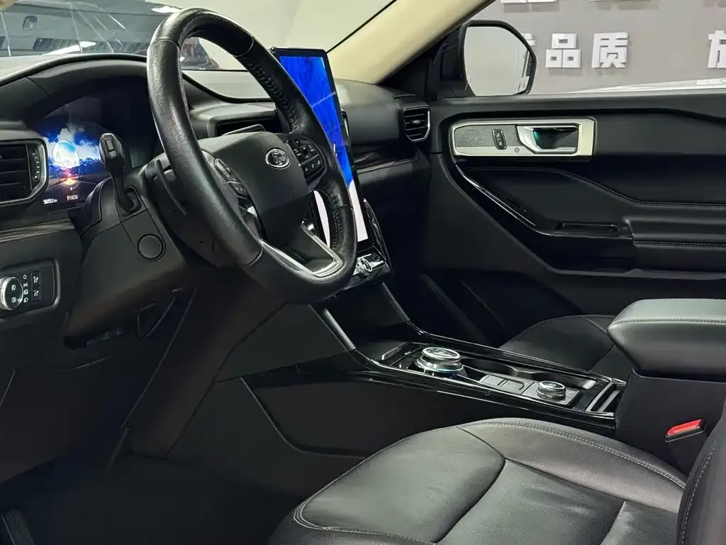 Ford Explorer 2022 из CN, фото 5