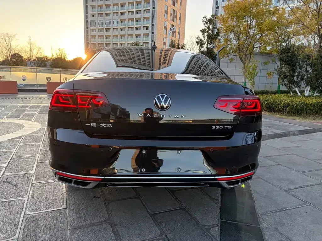 Volkswagen Magotan 2023 из CN, фото 8