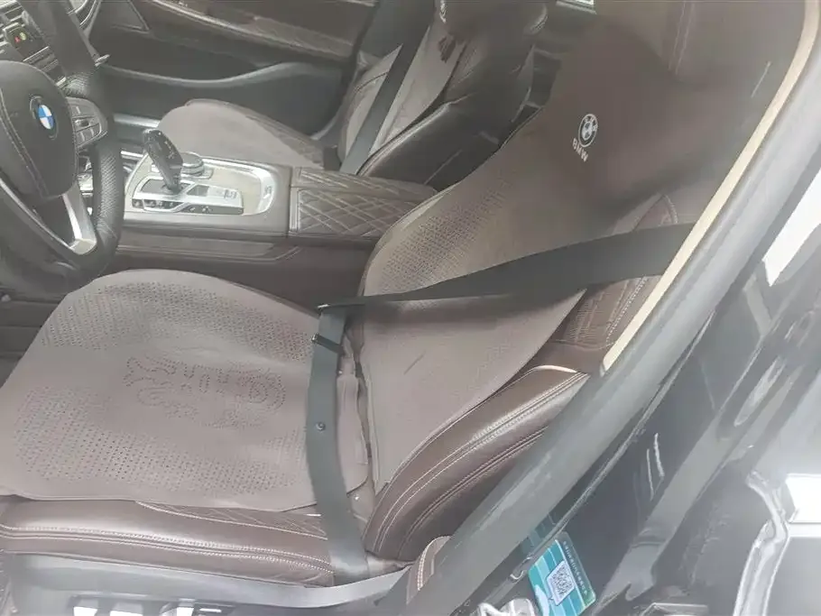 BMW 7 Series 2021 из CN, фото 5