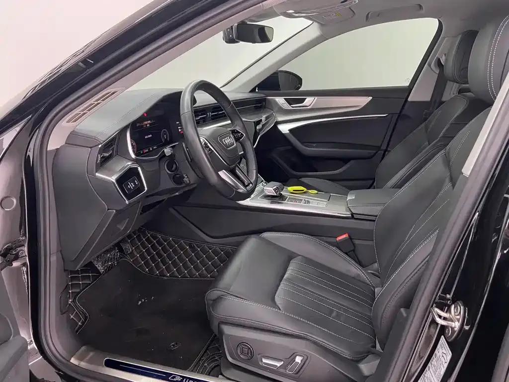 Audi A6L 2022 из CN, фото 10