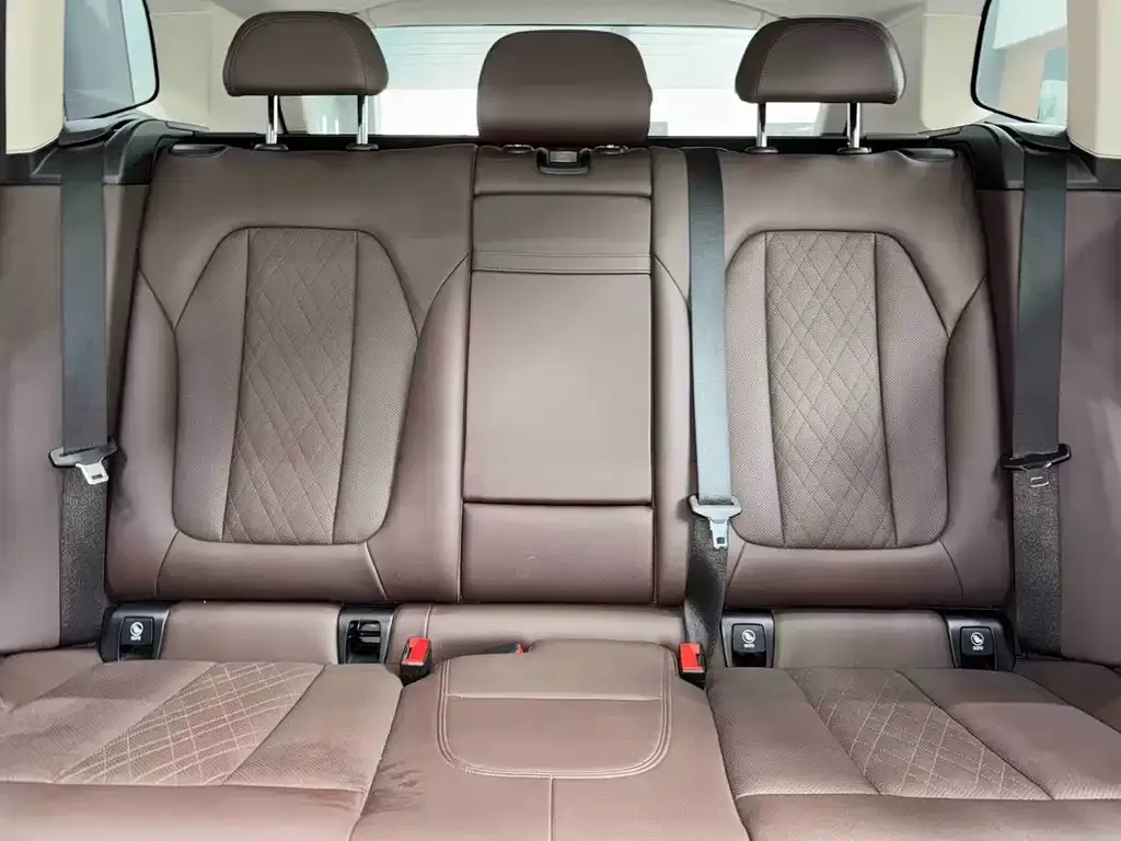 BMW X3 2021 из CN, фото 2