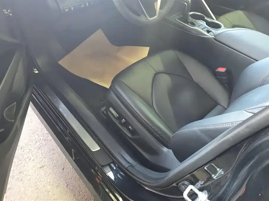Toyota Camry 2023 из CN, фото 7