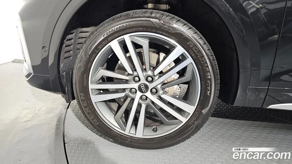 Audi Q5 2021 из KR, фото 7