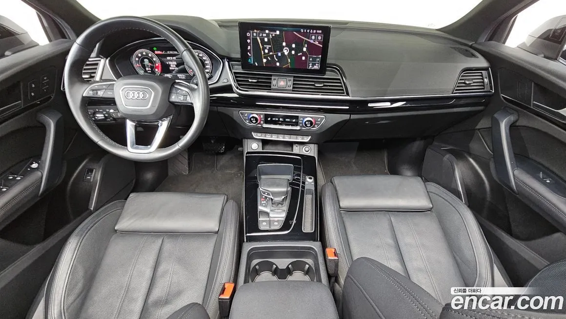 Audi Q5 2021 из KR, фото 6