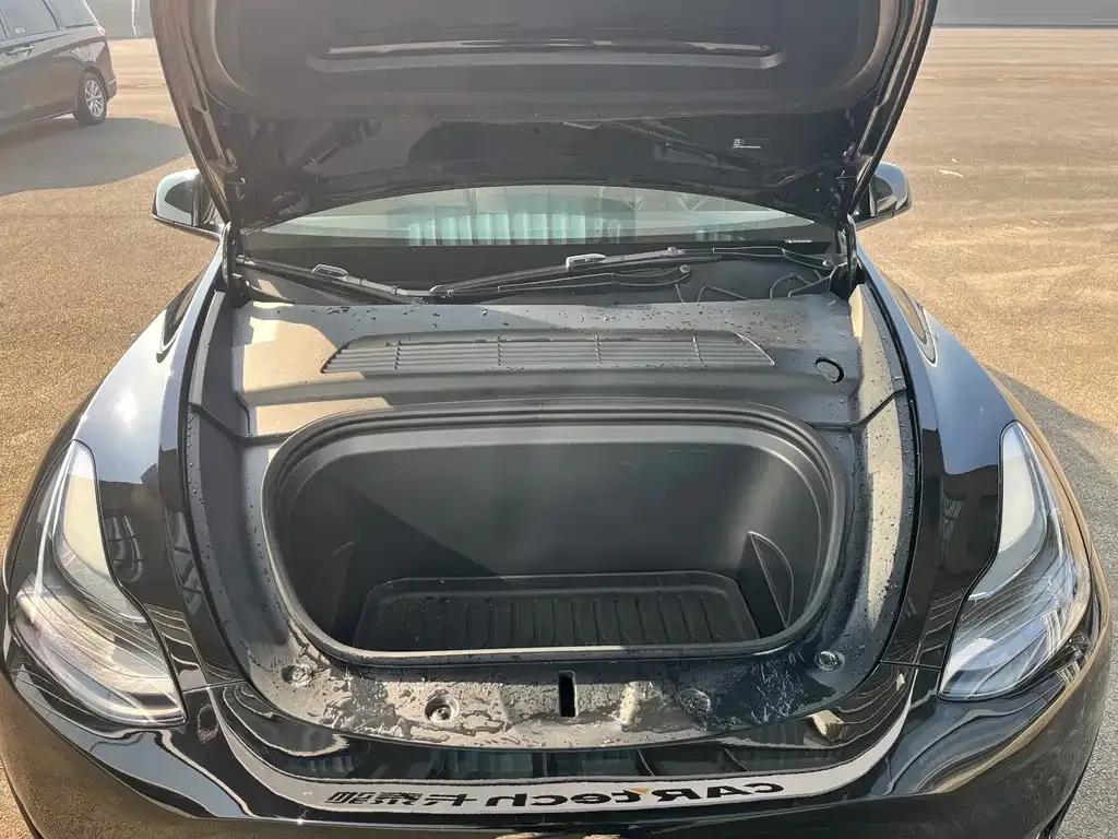 Tesla Model Y 2023 из CN, фото 10