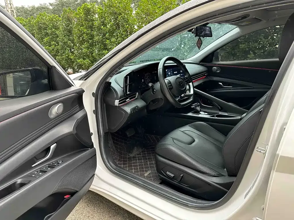 Hyundai Elantra 2021 из CN, фото 4