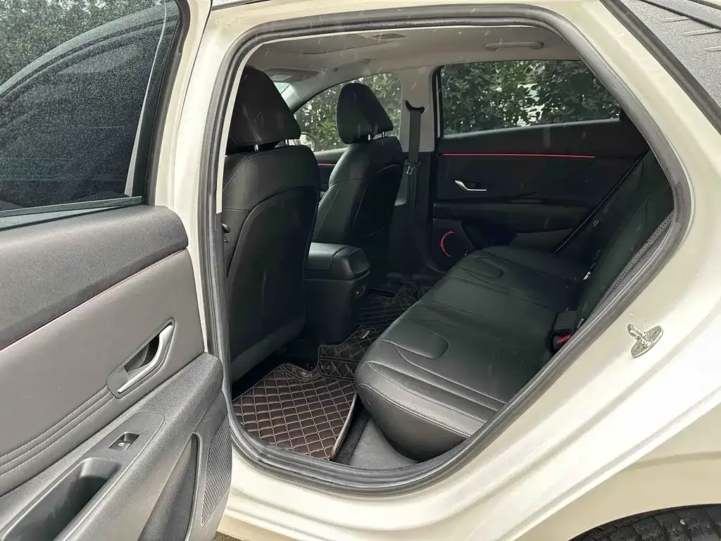 Hyundai Elantra 2021 из CN, фото 2