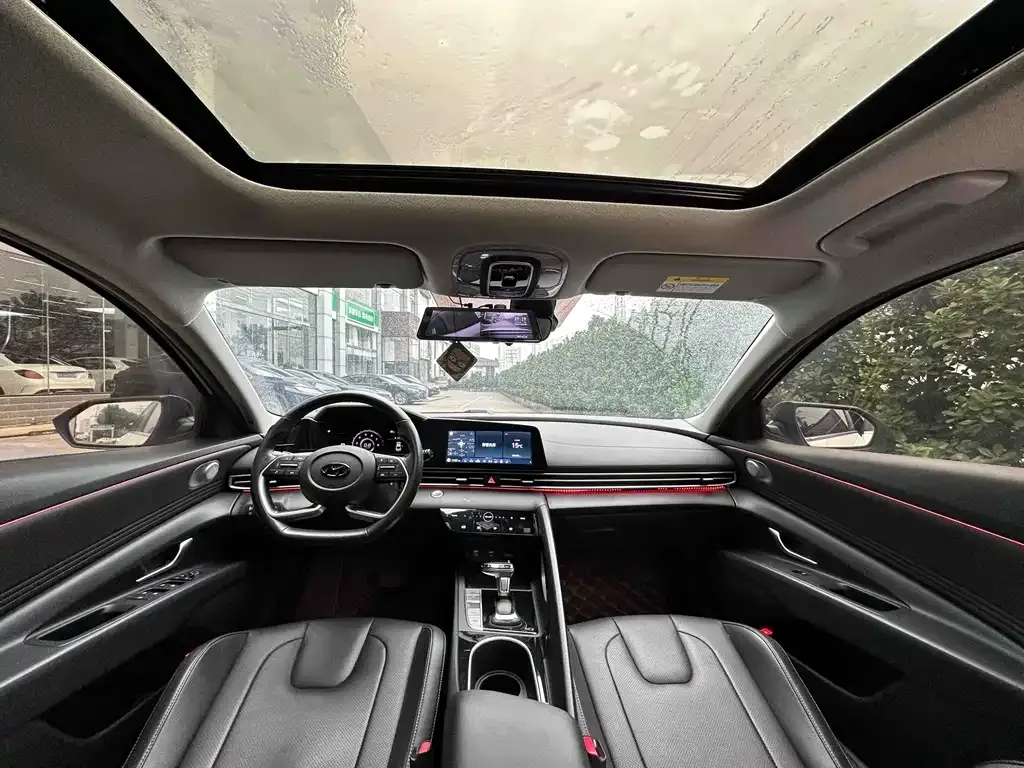 Hyundai Elantra 2021 из CN, фото 3