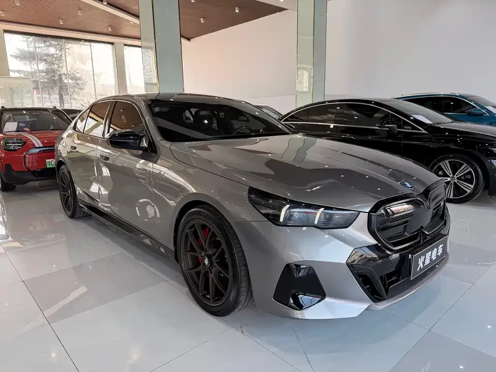 BMW i5 M60 2025 из CN, фото 2
