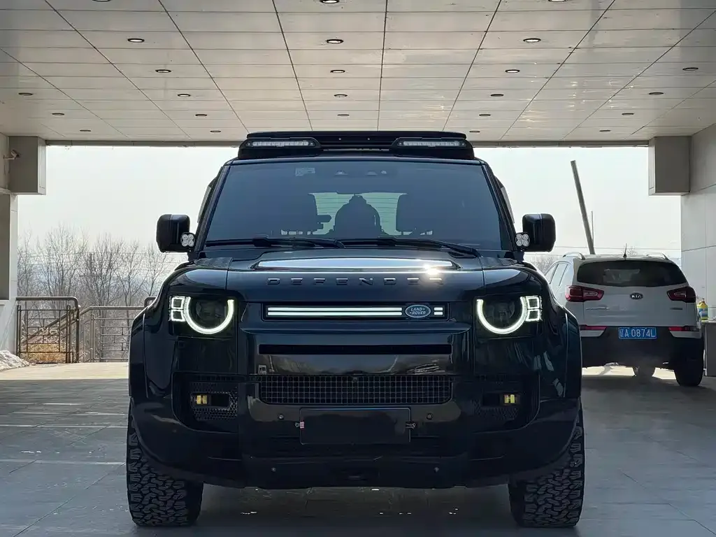 Land Rover Defender — фото 9