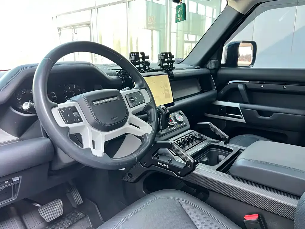 Land Rover Defender — фото 8